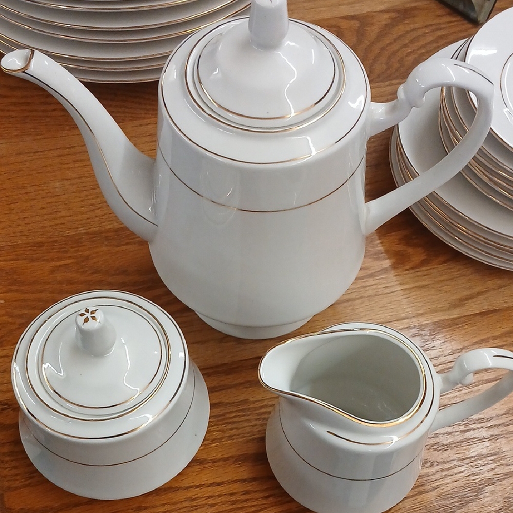 Elegant White and Gold Tea Set 3 Piece If You Are Missing Pieces Here They Are